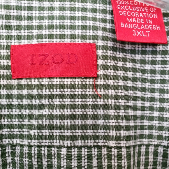 Izod Men's Plaid Button Down Shirt - Picture 3 of 4